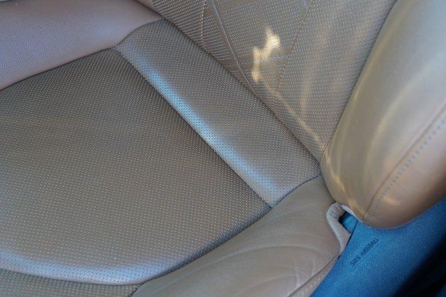 used 2021 Toyota Highlander car, priced at $33,866