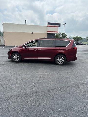 used 2017 Chrysler Pacifica car, priced at $10,786