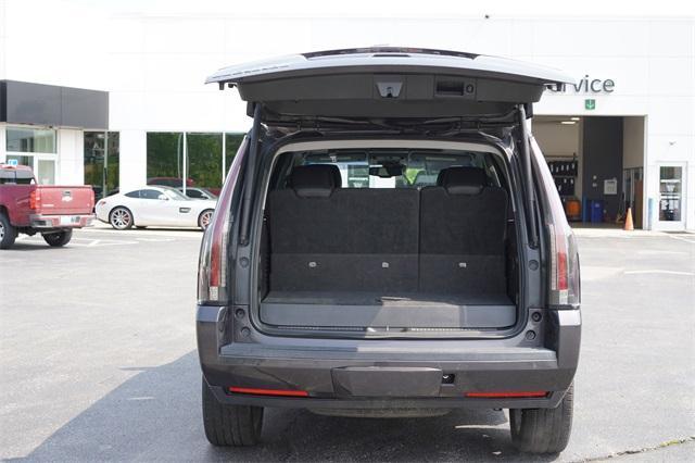 used 2015 Cadillac Escalade car, priced at $18,998