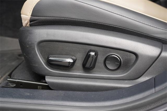 used 2021 Lexus ES 300h car, priced at $27,791